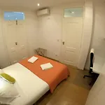 Apartment Lisbon, Renewed T1 With Pateo Near Martires Da Patria Lisbon