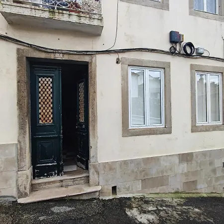 Lisbon, Renewed T1 With Pateo Near Martires Da Patria リスボン