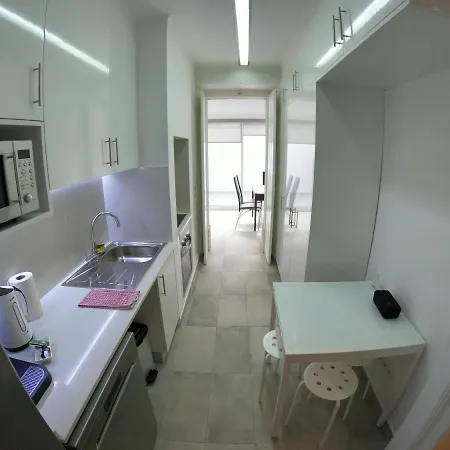 Lisbon, Renewed T1 With Pateo Near Martires Da Patria Лісабон