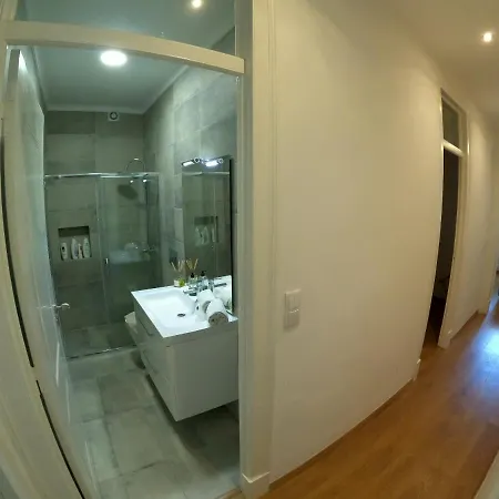 Lisbon, Renewed T1 With Pateo Near Martires Da Patria *