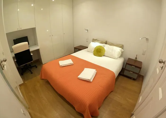 Διαμέρισμα Lisbon, Renewed T1 With Pateo Near Martires Da Patria *