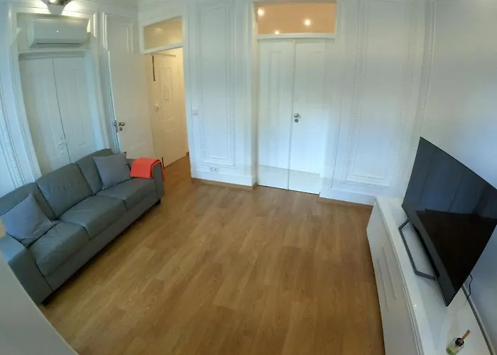 Lisbon, Renewed T1 With Pateo Near Martires Da Patria * Lisboa