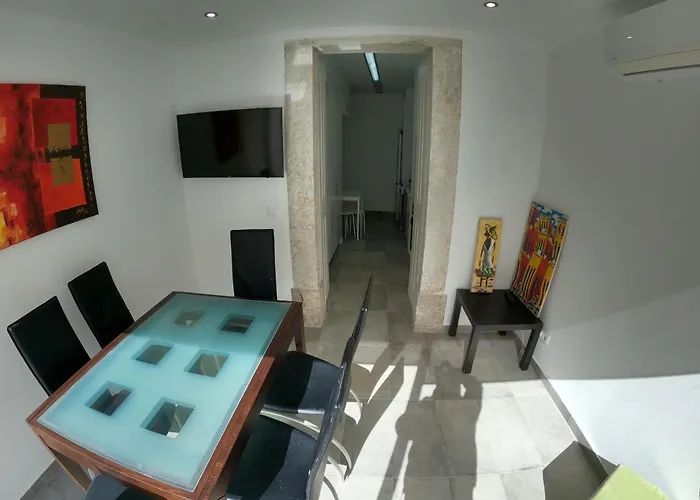 Διαμέρισμα Lisbon, Renewed T1 With Pateo Near Martires Da Patria *